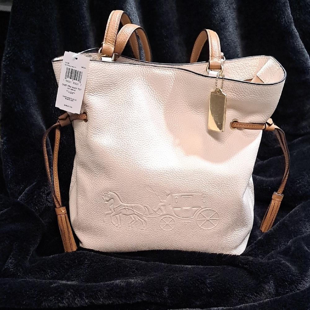 Coach CA165 Andy Tote W/Horse & Carriage Logo & Pebbled Leather Chalk